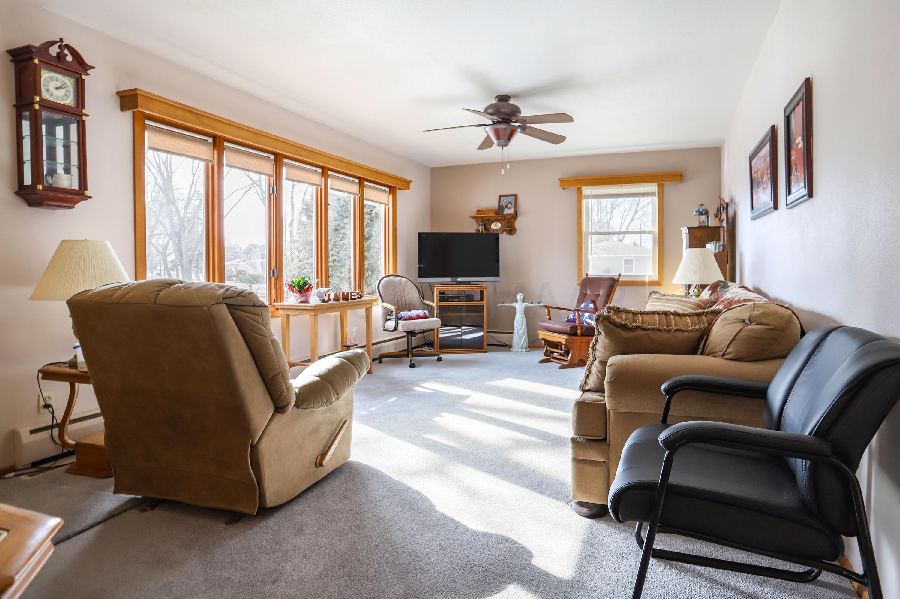 Fargo, North Dakota 58102, United States, 3 Bedrooms Bedrooms, ,2 BathroomsBathrooms,Residential,Active,64229