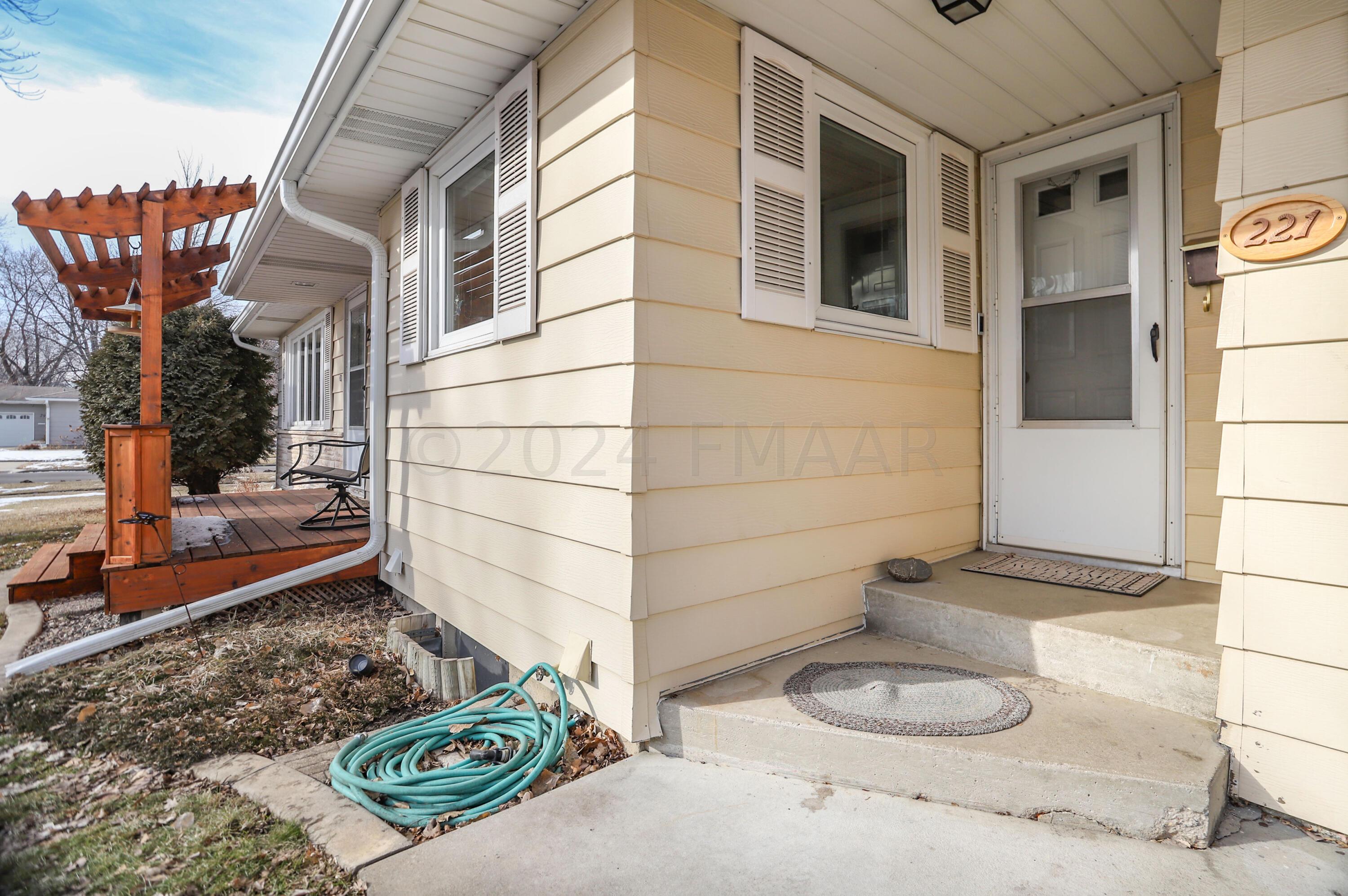 Fargo, North Dakota 58102, United States, 3 Bedrooms Bedrooms, ,2 BathroomsBathrooms,Residential,Active,64229