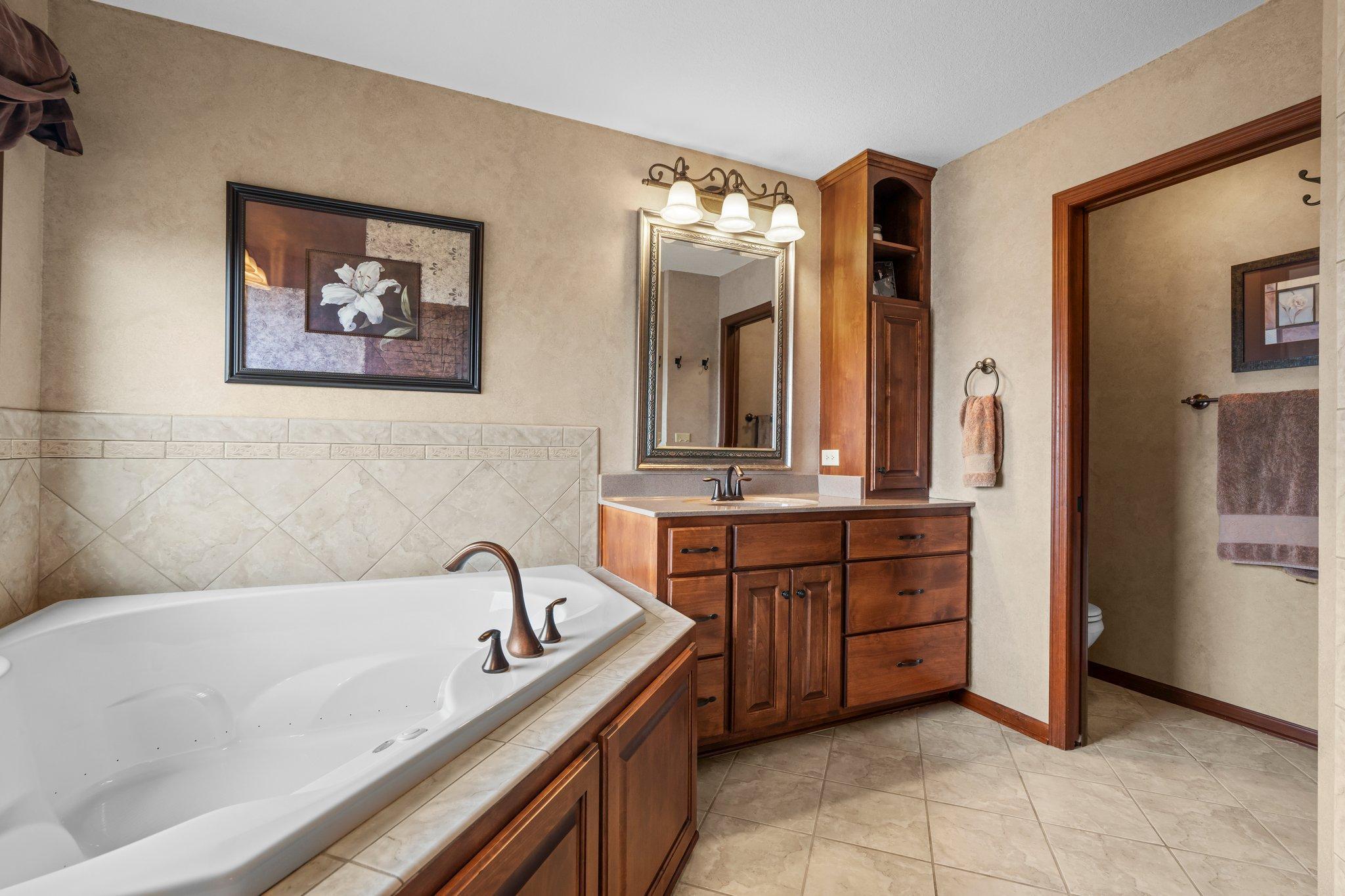 24648 Superior Drive, Rogers, Minnesota image 32