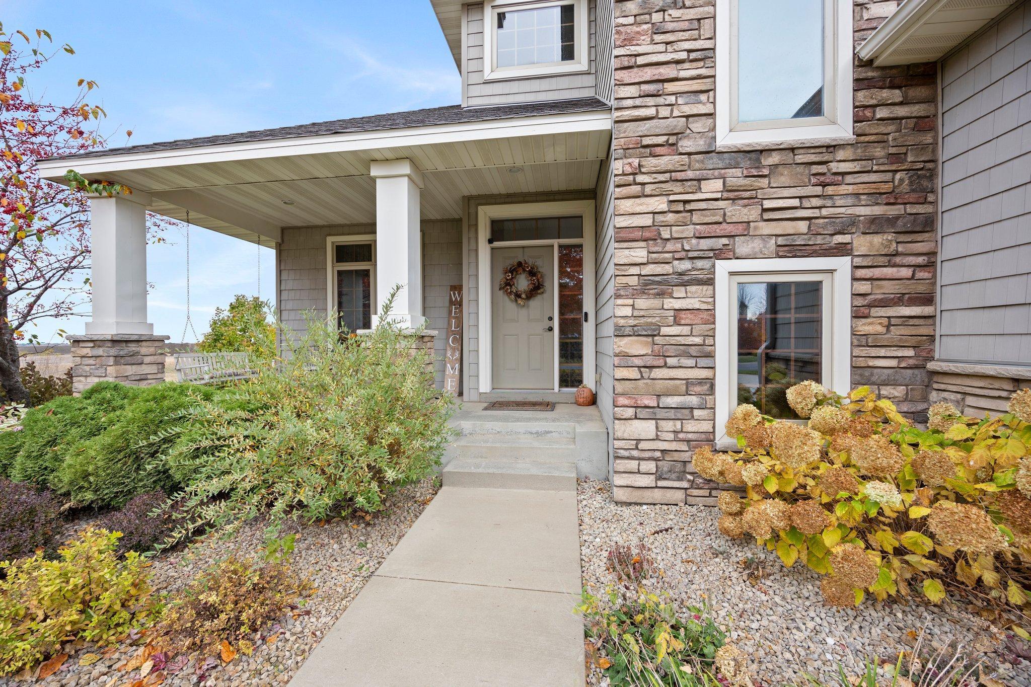24648 Superior Drive, Rogers, Minnesota image 3