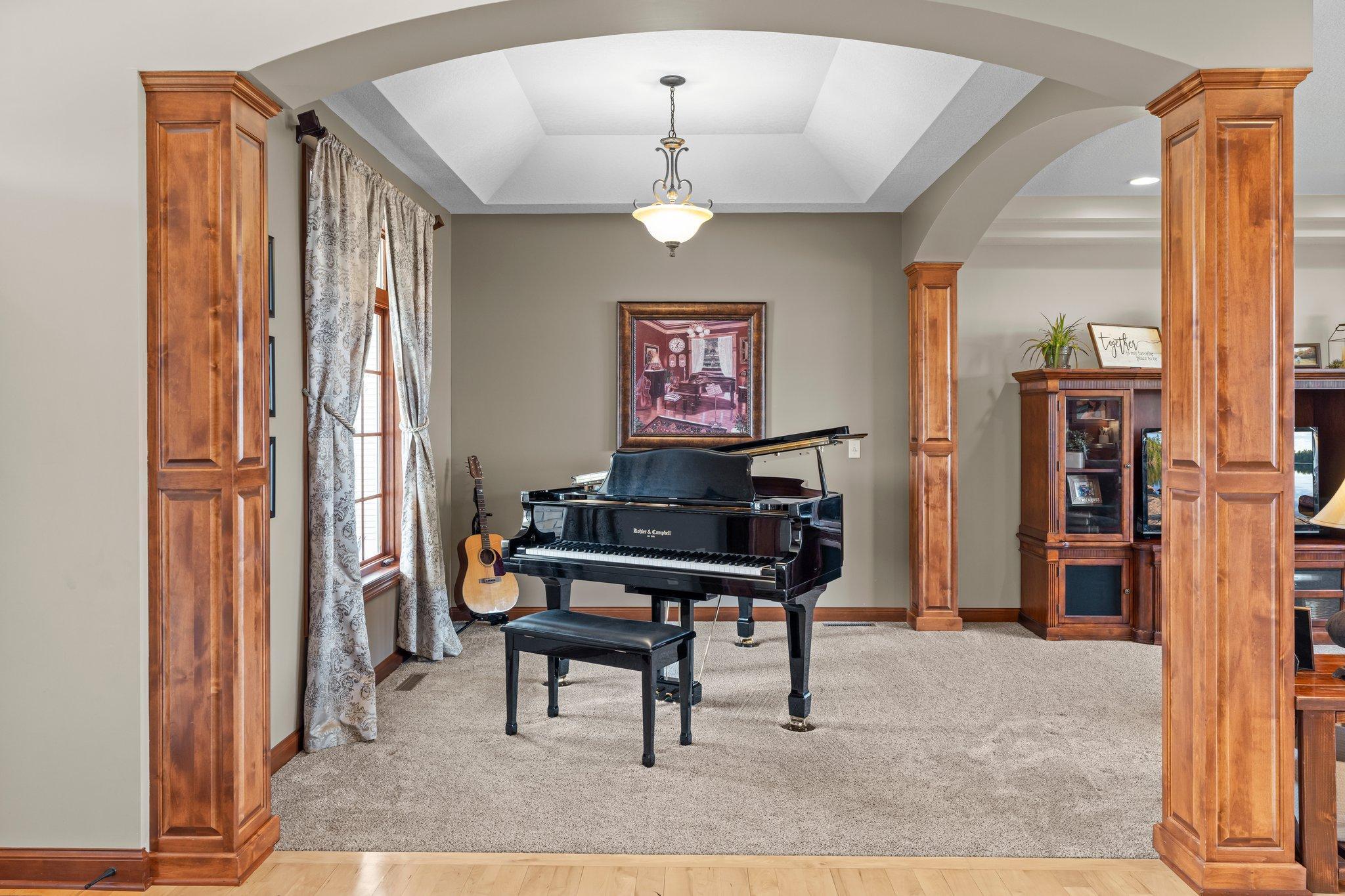 24648 Superior Drive, Rogers, Minnesota image 9