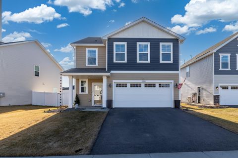 Homes For Sale - 10644 Hinton Avenue<br/> Cottage Grove, MN 55016