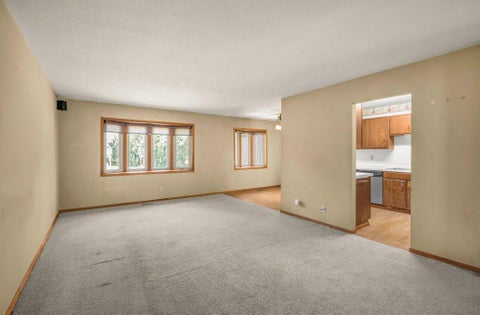 Townhouse For Sale - 244 W Eagle Lake Drive<br/> Hennepin County, Maple Grove, MN 55369