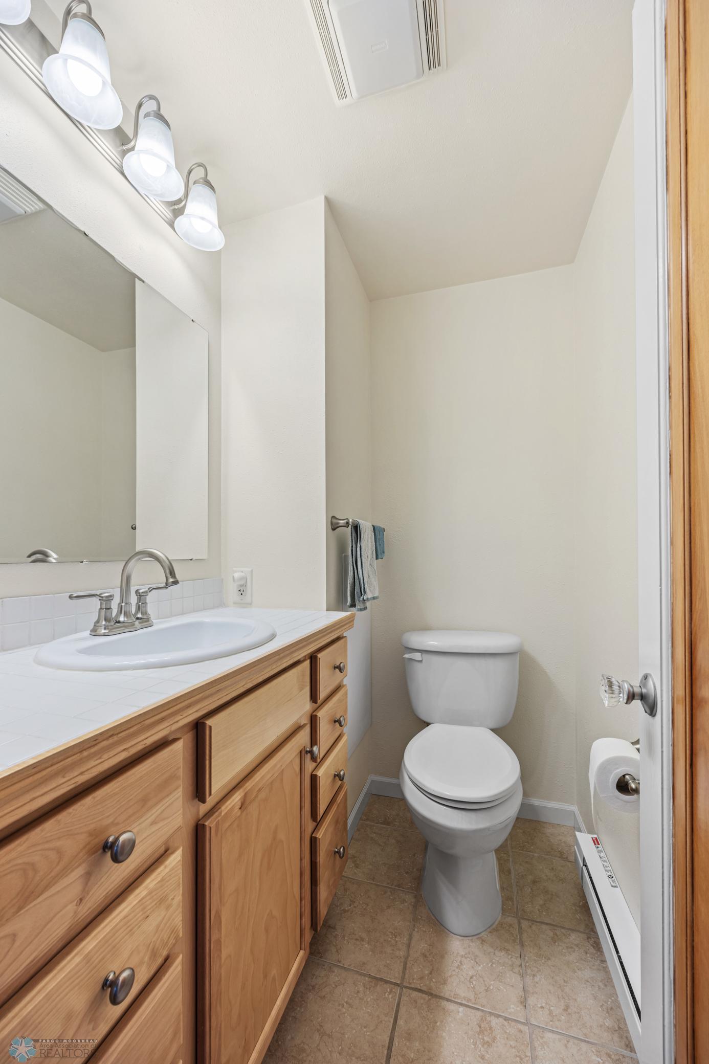 1618 10th Street, Fargo, North Dakota image 21