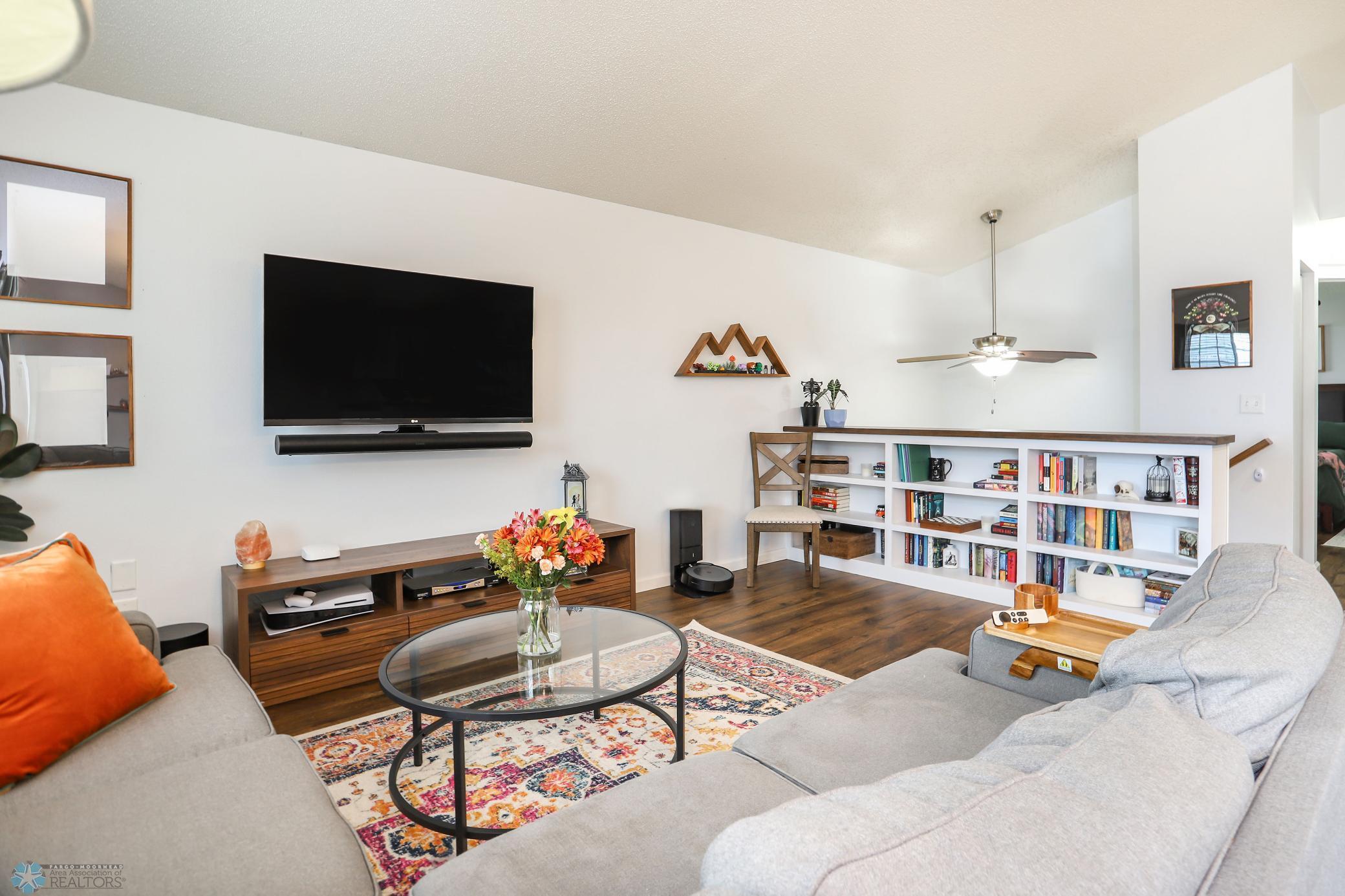 Fargo, North Dakota 58104, United States, 3 Bedrooms Bedrooms, ,2 BathroomsBathrooms,Residential,Active,208954