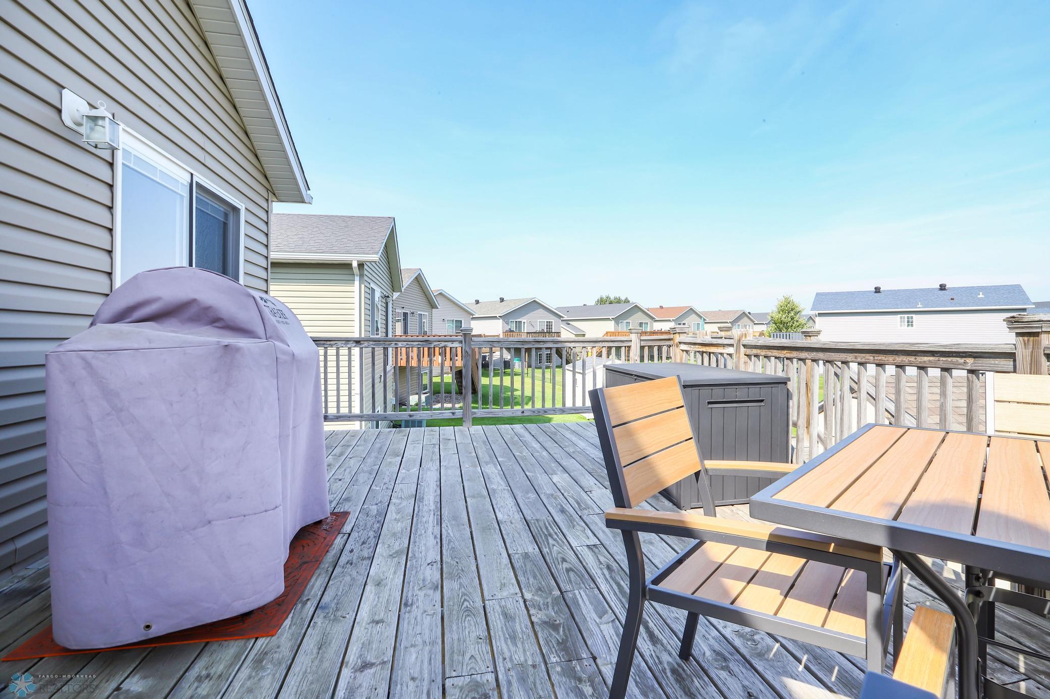 Fargo, North Dakota 58104, United States, 3 Bedrooms Bedrooms, ,2 BathroomsBathrooms,Residential,Active,208954