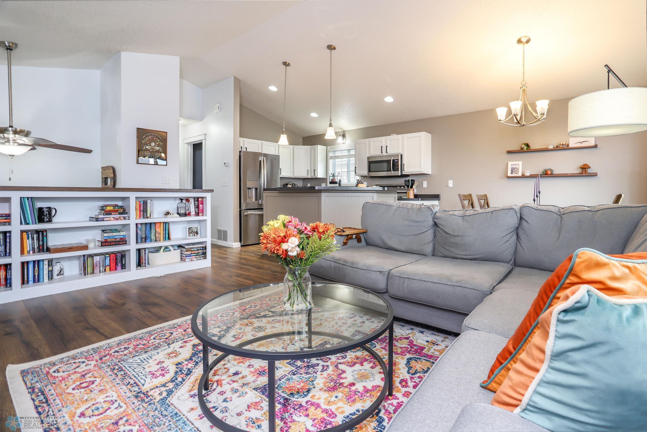 Fargo, North Dakota 58104, United States, 3 Bedrooms Bedrooms, ,2 BathroomsBathrooms,Residential,Active,208954