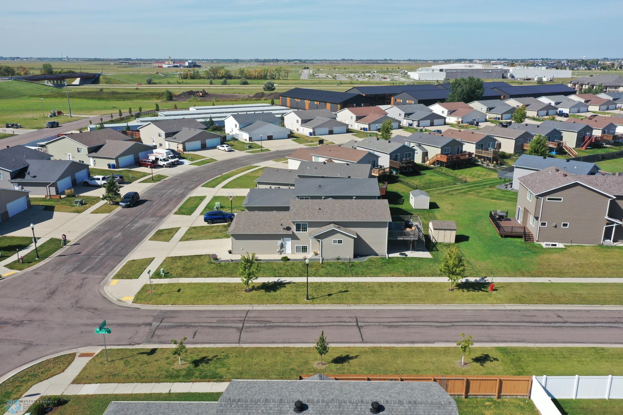 Fargo, North Dakota 58104, United States, 3 Bedrooms Bedrooms, ,2 BathroomsBathrooms,Residential,Active,208954