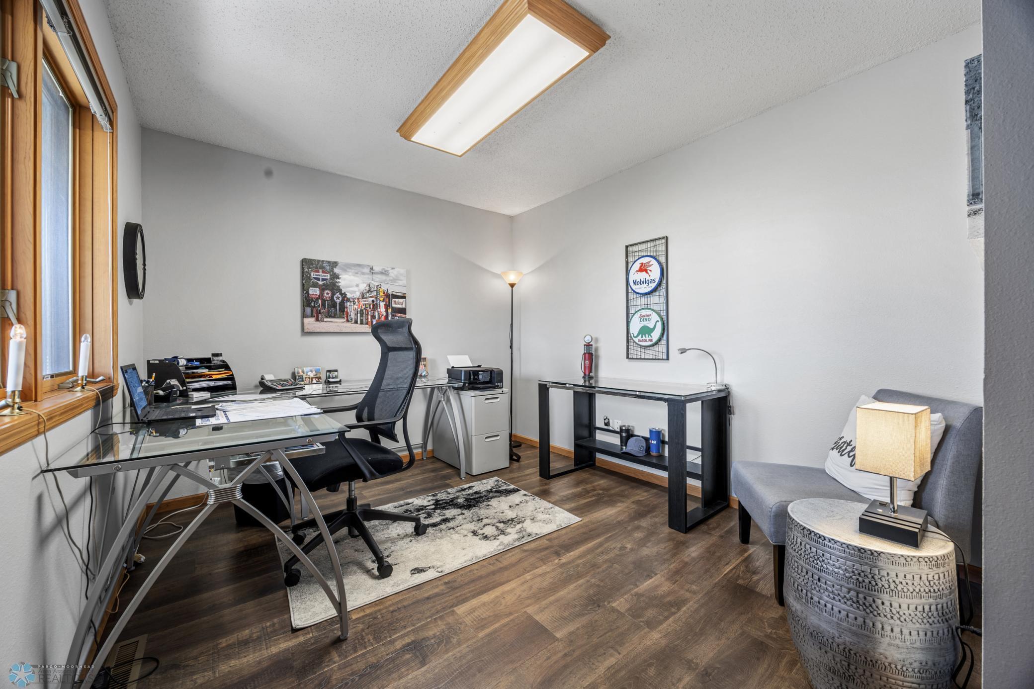 4562 50th Street, Moorhead, Minnesota image 21