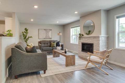 Townhouse For Sale - 628 10th Avenue<br/> Cass County, Fargo, ND 58102