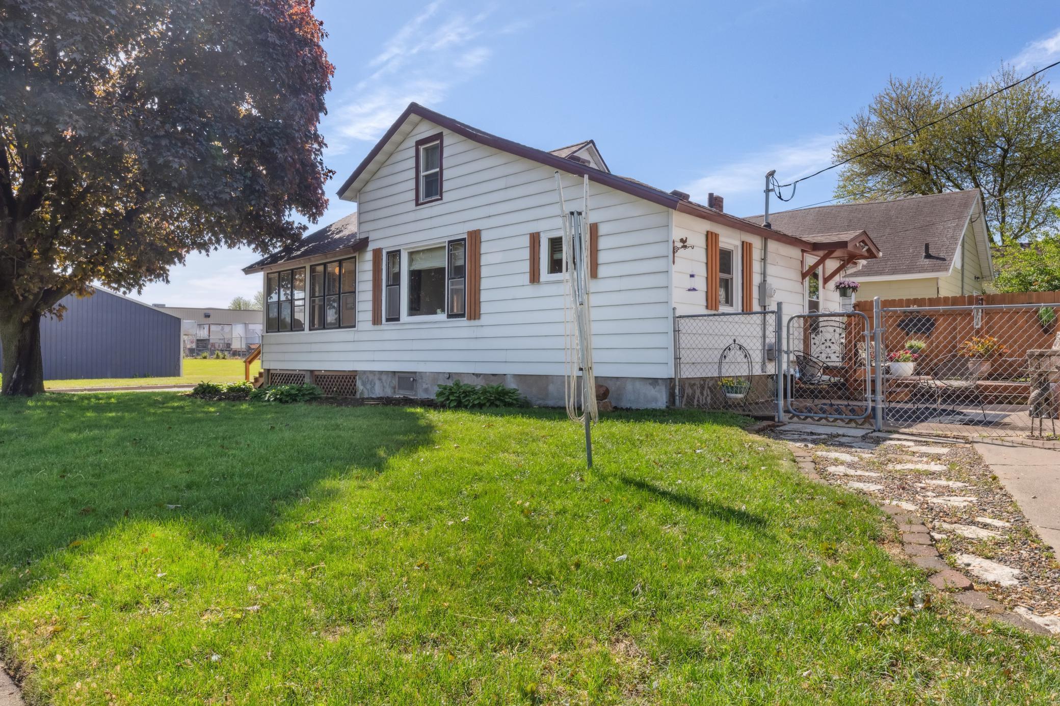 97 N Baker Street, Winona, Minnesota image 3