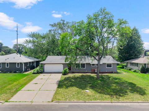 Homes For Sale - 340 109th Lane<br/> Coon Rapids, MN 55448