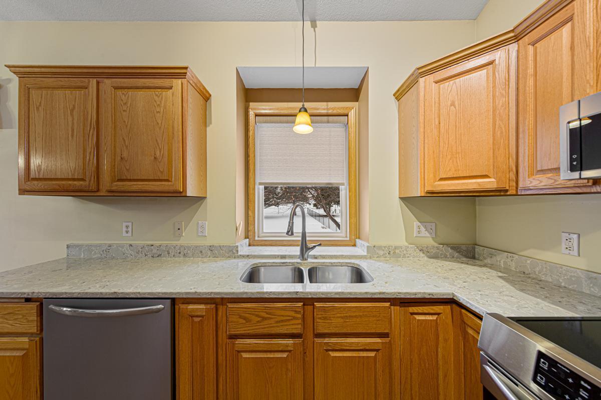 1221 Cuylle Bay, Faribault, Minnesota image 16