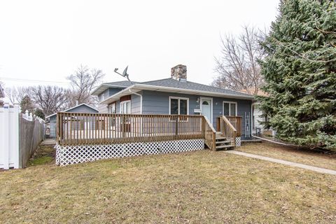 Homes For Sale - 1530 11th Street<br/> Cass County, Fargo, ND 58102