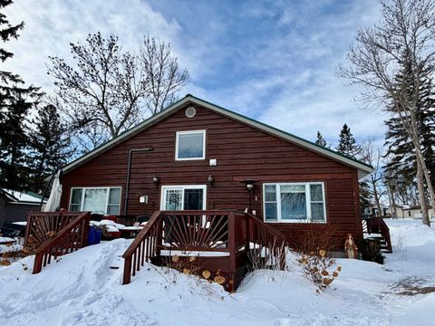 Homes For Sale - 38492 Beach Street<br/> Roseau County, Warroad, MN 56763