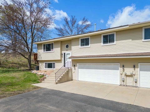 Homes For Sale - 3831 Windcrest Court<br/> Dakota County, Saint Paul, MN 55123