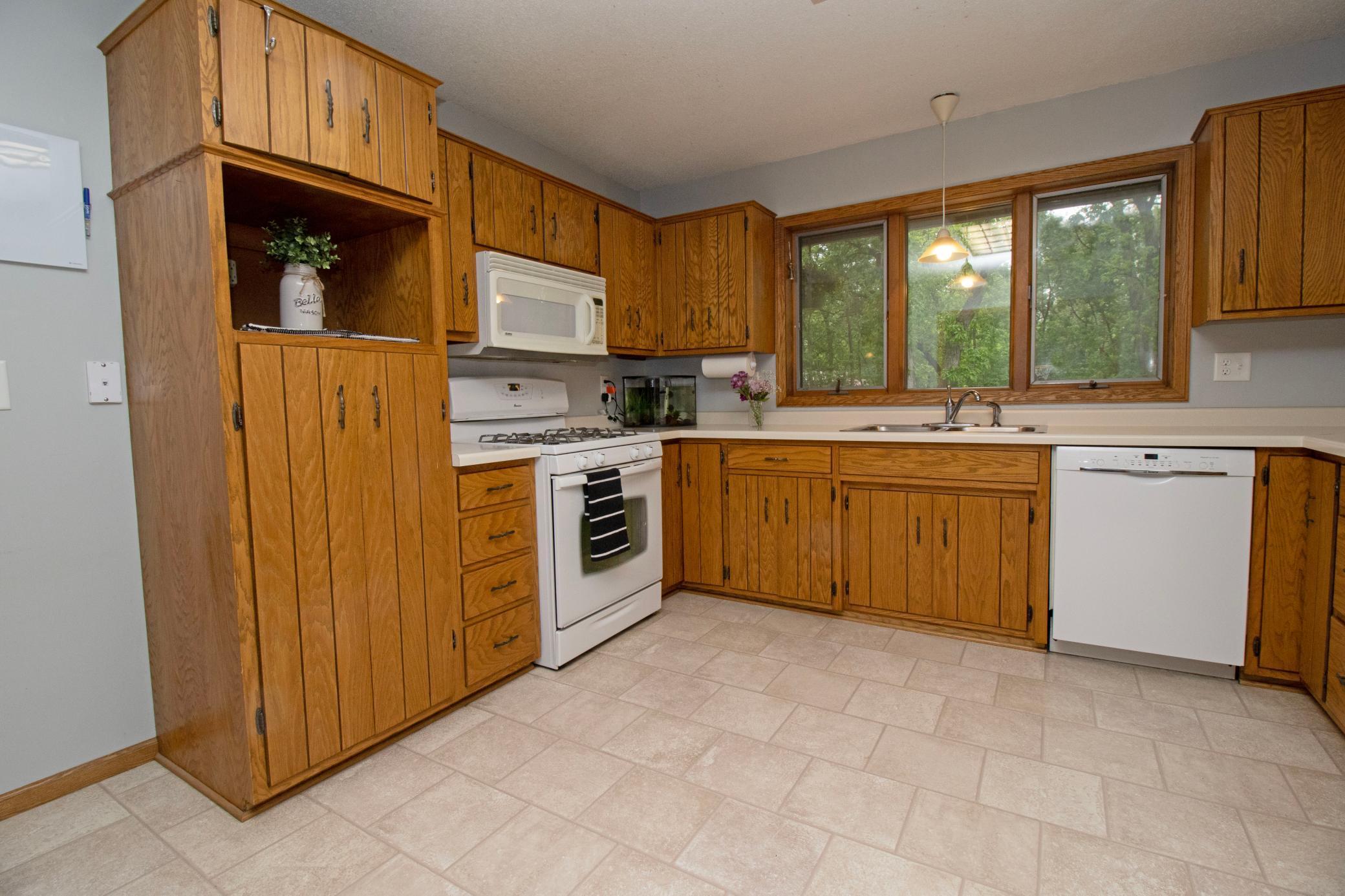 17367 Highland Drive, Paynesville, Minnesota image 9