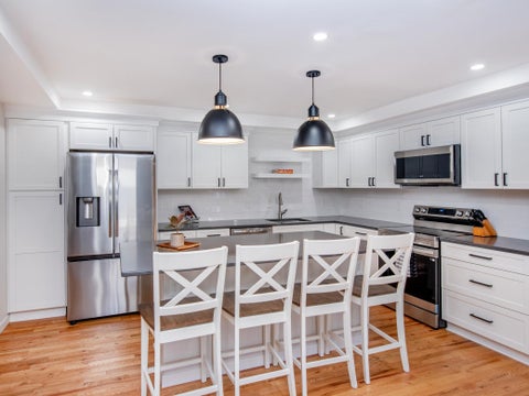 Townhouse For Sale - 1216 Trailwood<br/> Hopkins, MN 55343