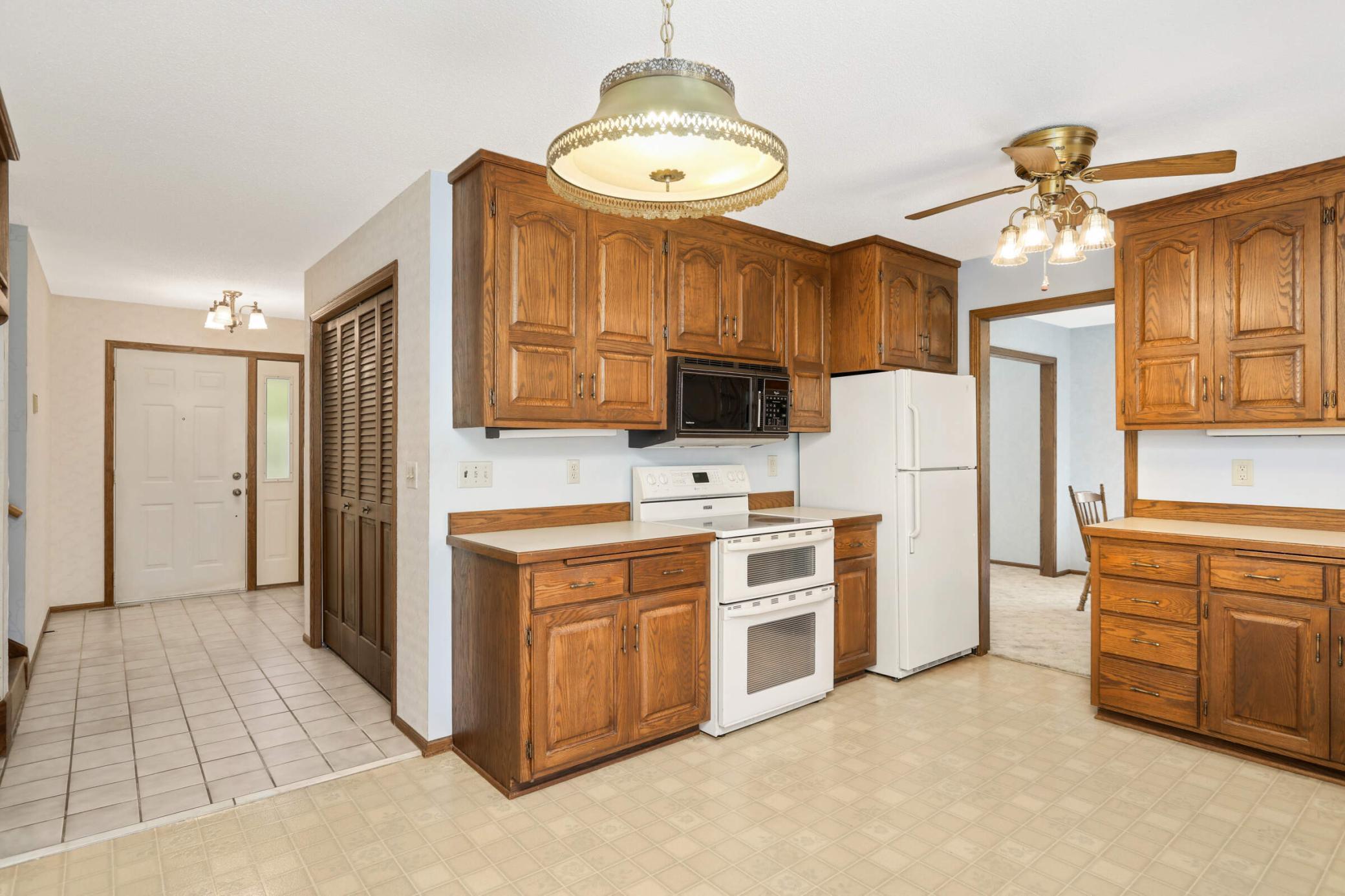 21064 Eveleth Street, Cedar, Minnesota image 17