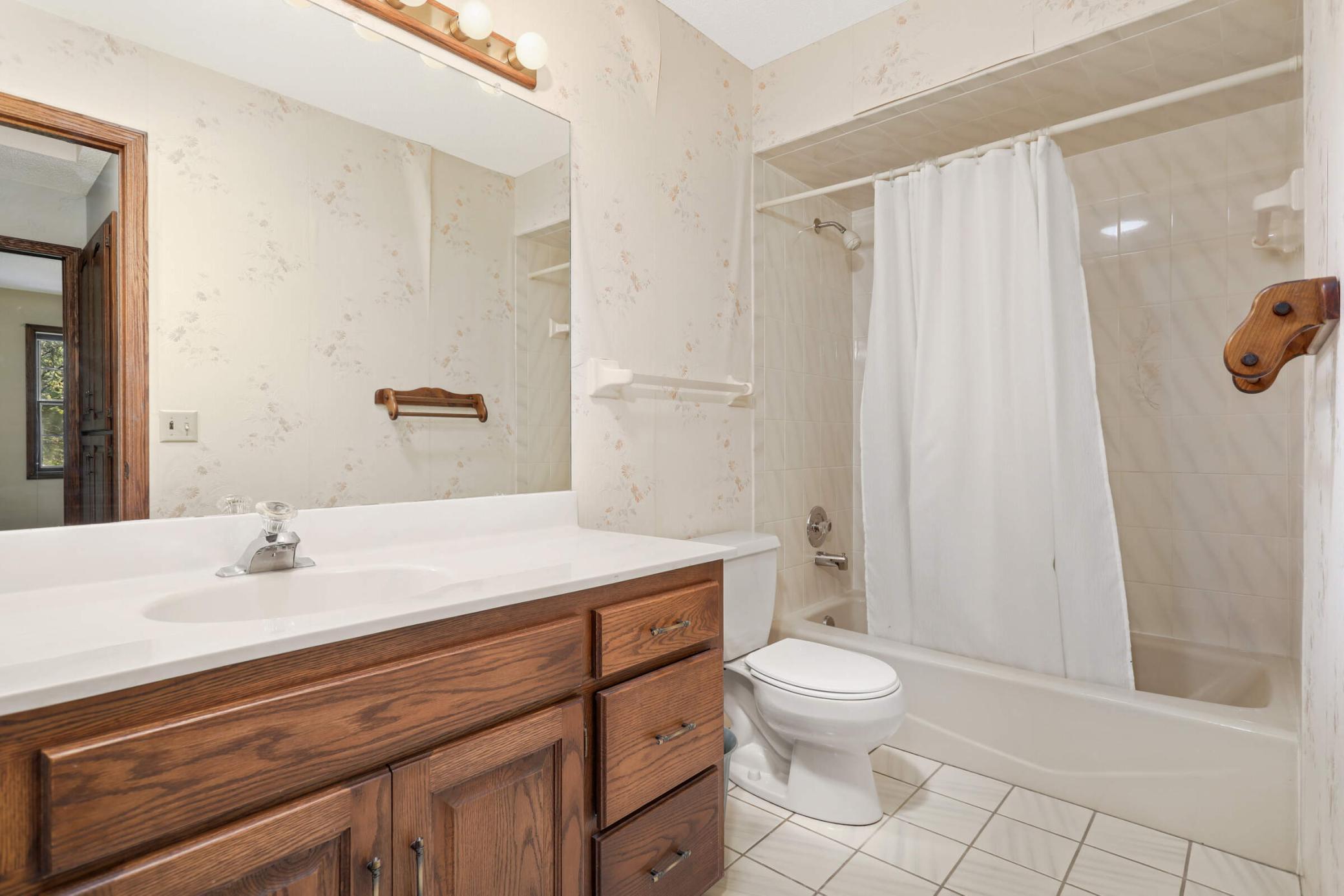 21064 Eveleth Street, Cedar, Minnesota image 41