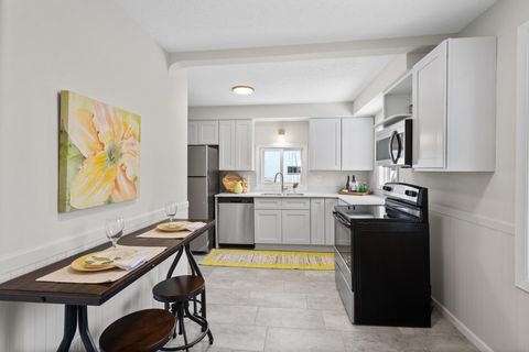 Homes For Sale - 326 Faversham Rd<br/> Washington County, Willernie, MN 55090