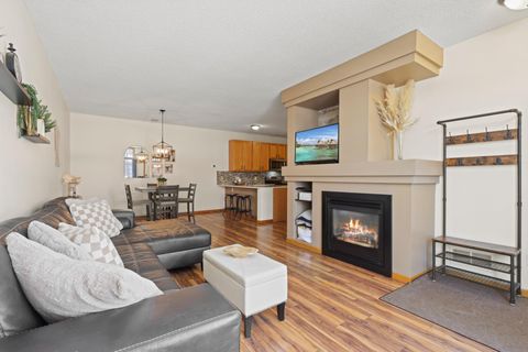 Townhouse For Sale - 13037 Europa Trail Way<br/> Hugo, MN 55038