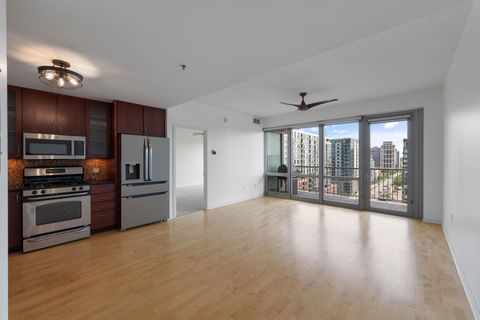 Condo For Rent - 929 Portland Avenue<br/> Minneapolis, MN 55404