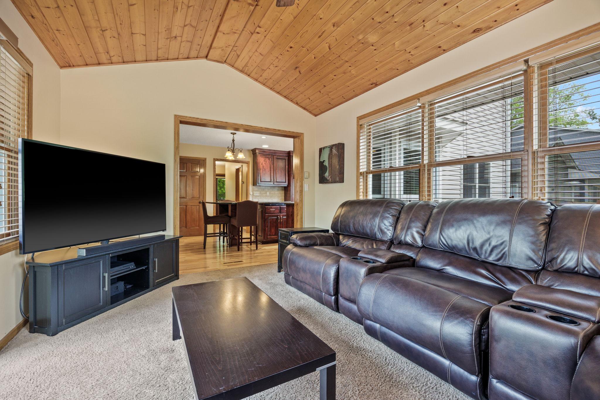 4545 Terraceview Lane, Plymouth, Minnesota image 7