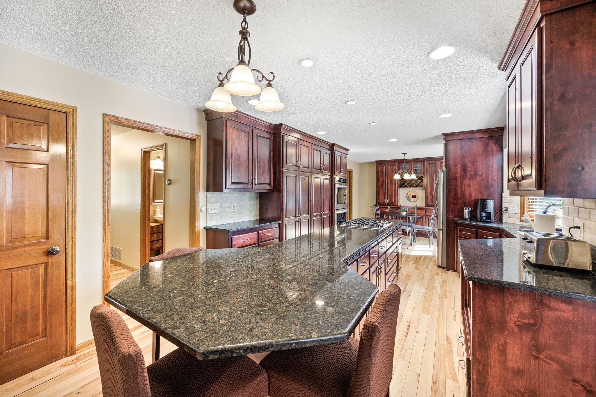 4545 Terraceview Lane, Plymouth, Minnesota image 9