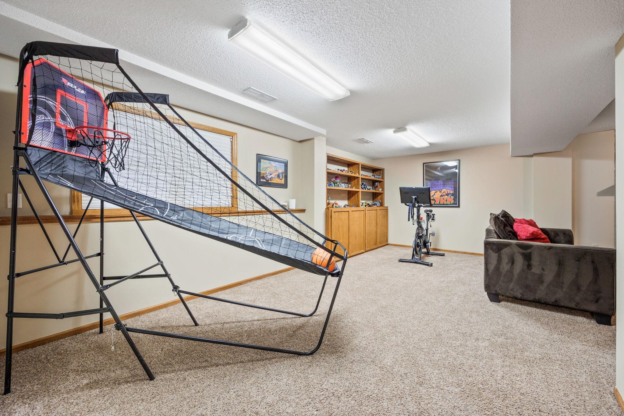 4545 Terraceview Lane, Plymouth, Minnesota image 27