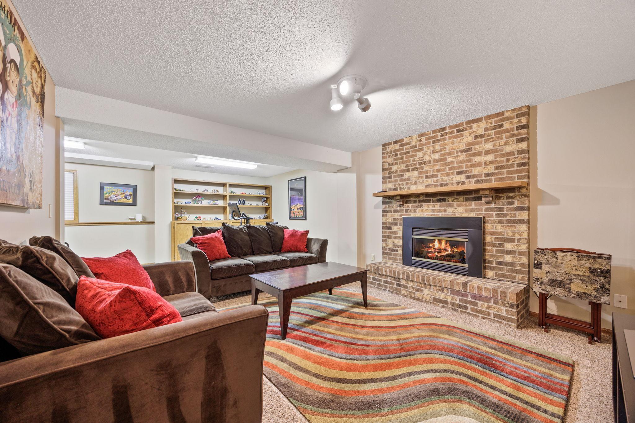 4545 Terraceview Lane, Plymouth, Minnesota image 25