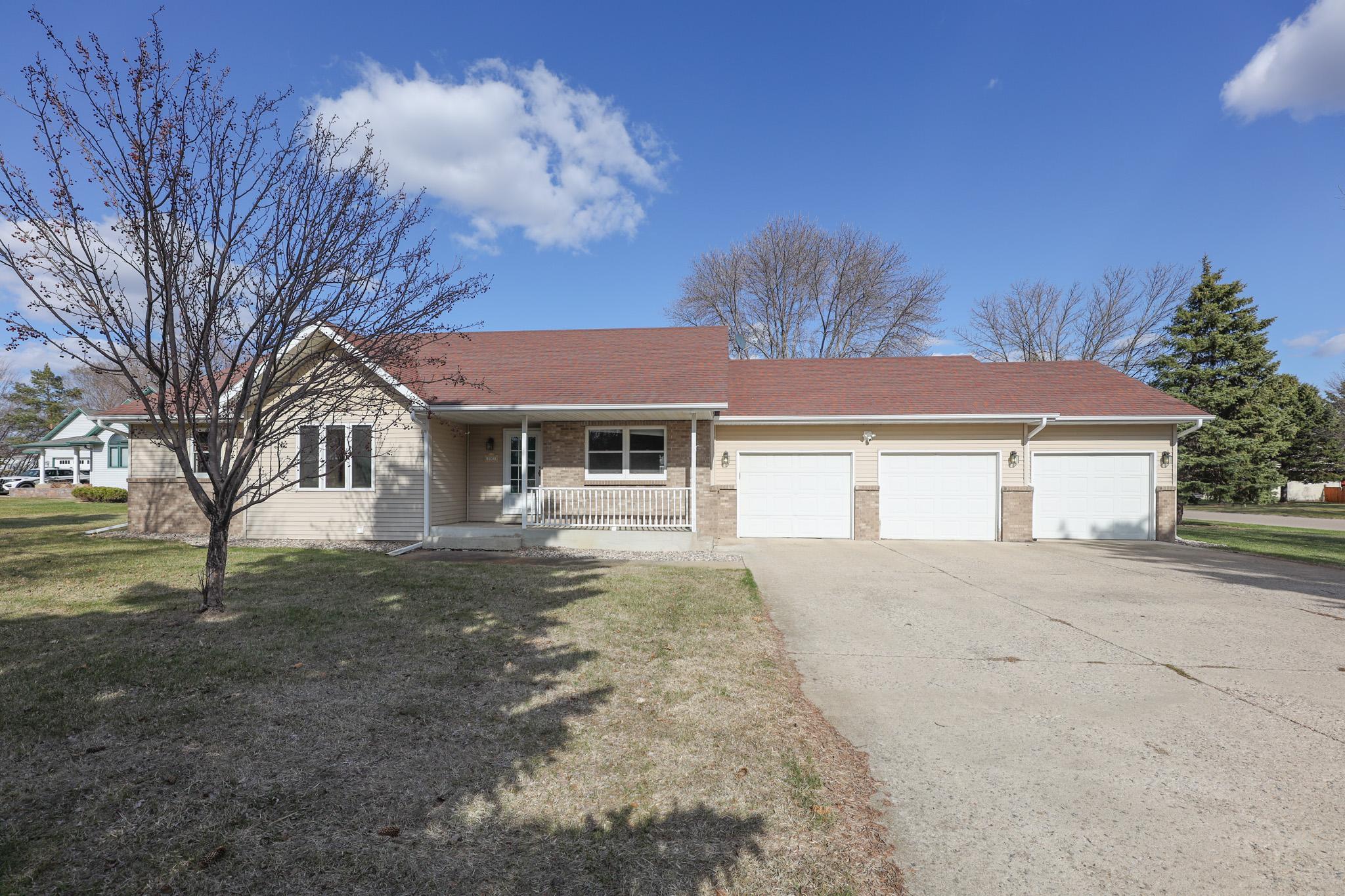 1501 Armstrong Circle, Alexandria, Minnesota image 1