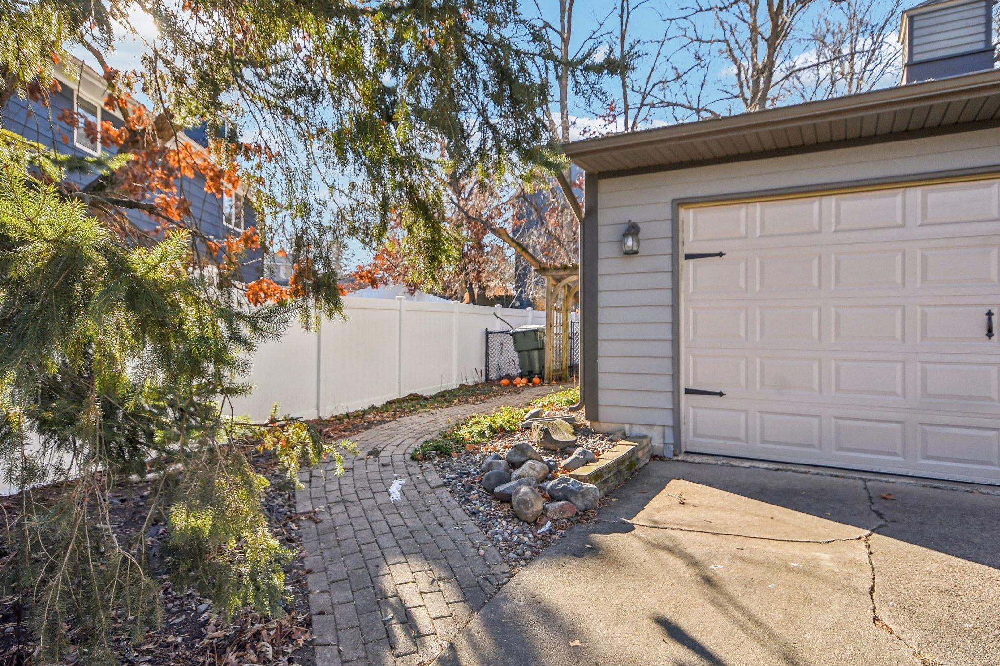 12745 Diamond Path, Saint Paul, Minnesota image 6