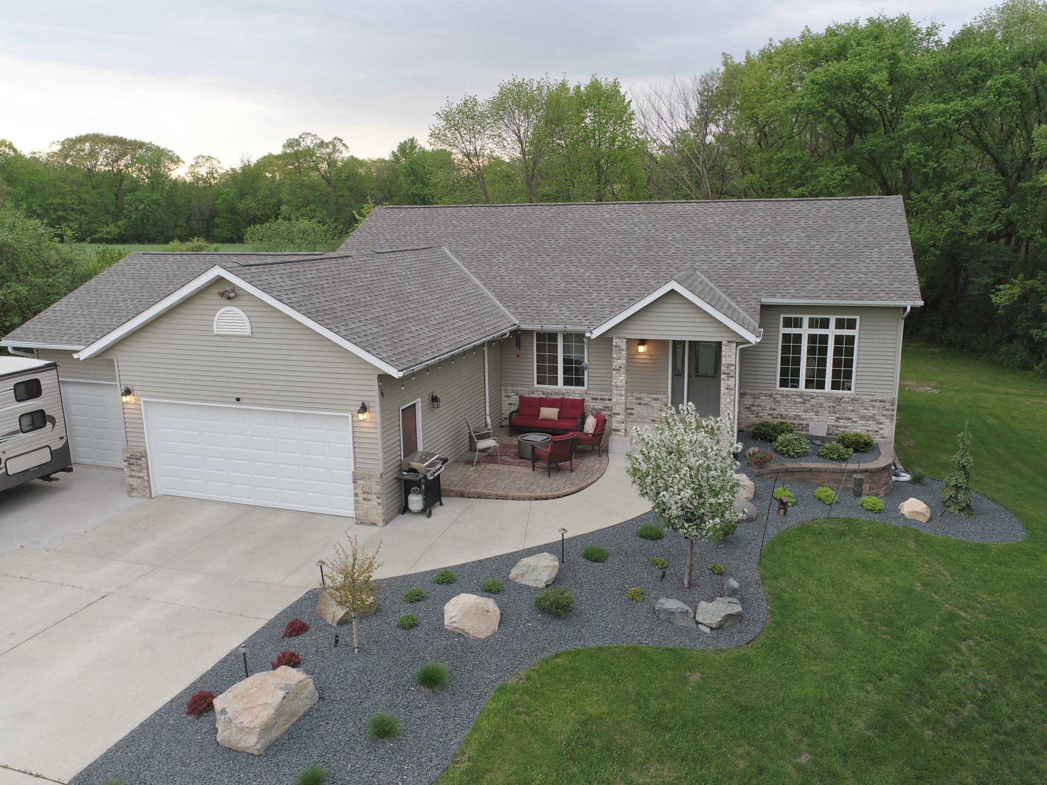 201 N Ridge Drive, Kenyon, Minnesota image 2