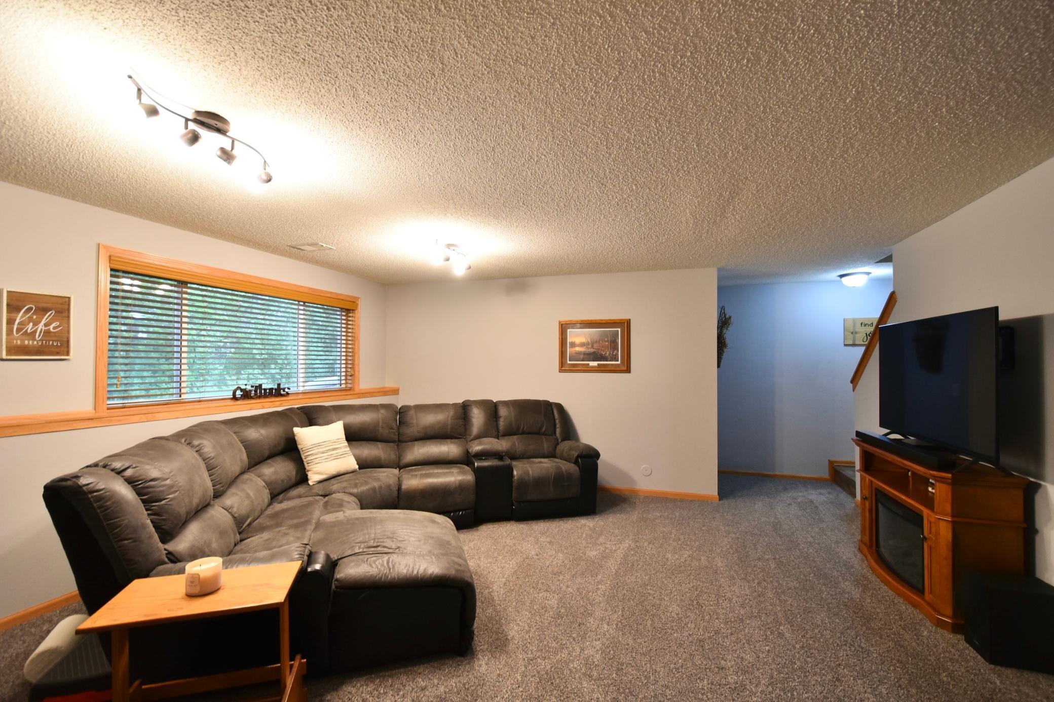 201 N Ridge Drive, Kenyon, Minnesota image 34