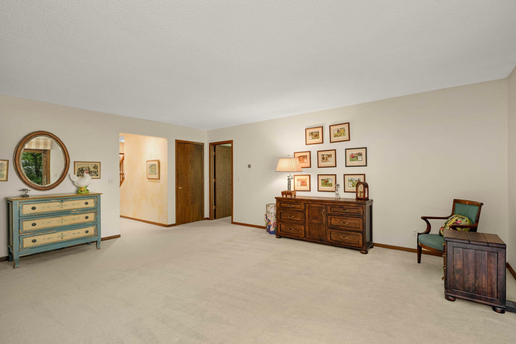 926 S Highview Circle, Mendota Heights, Minnesota image 24