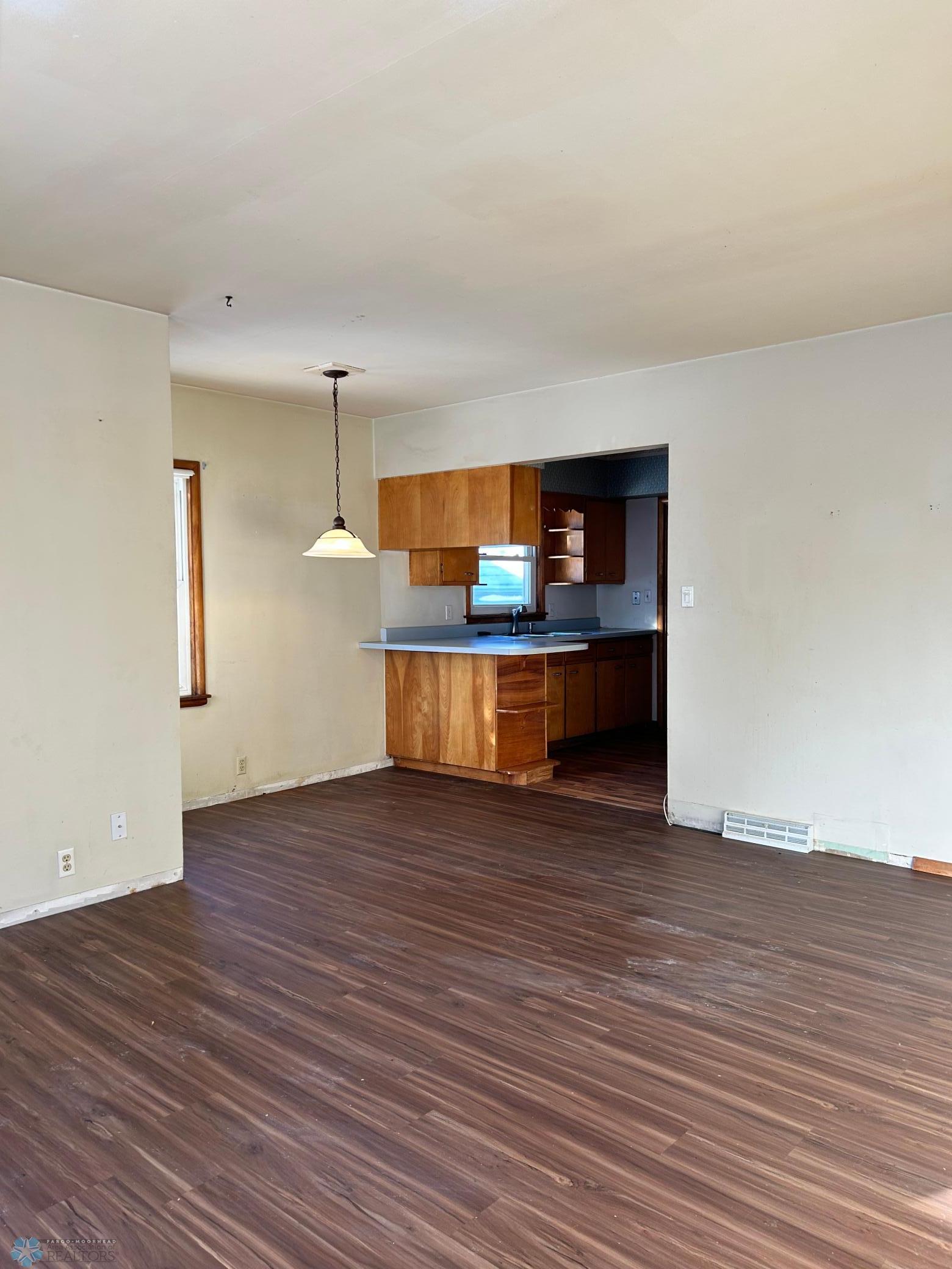 1025 12th Street, Moorhead, Minnesota image 6