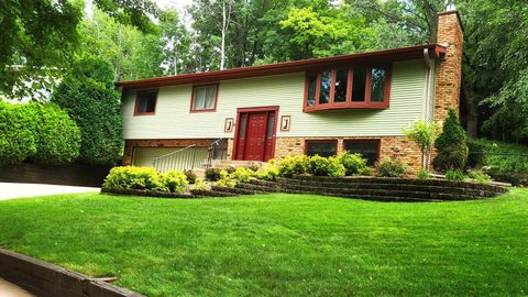 Homes For Sale - 2510 Northern Hills Court<br/> Rochester, MN 55906