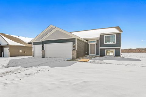 Homes For Sale - 6629 Granby Street<br/> Chisago County, North Branch, MN 55056