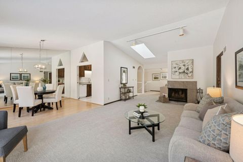 Townhouse For Sale - 6066 Blake Ridge Road<br/> Hennepin County, Minneapolis, MN 55436