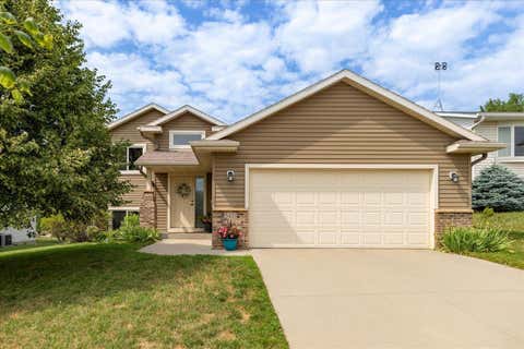Homes For Sale - 5451 Castleview Drive<br/> Rochester, MN 55901