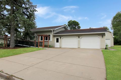 Homes For Sale - 709 9th Avenue<br/> Brainerd, MN 56401