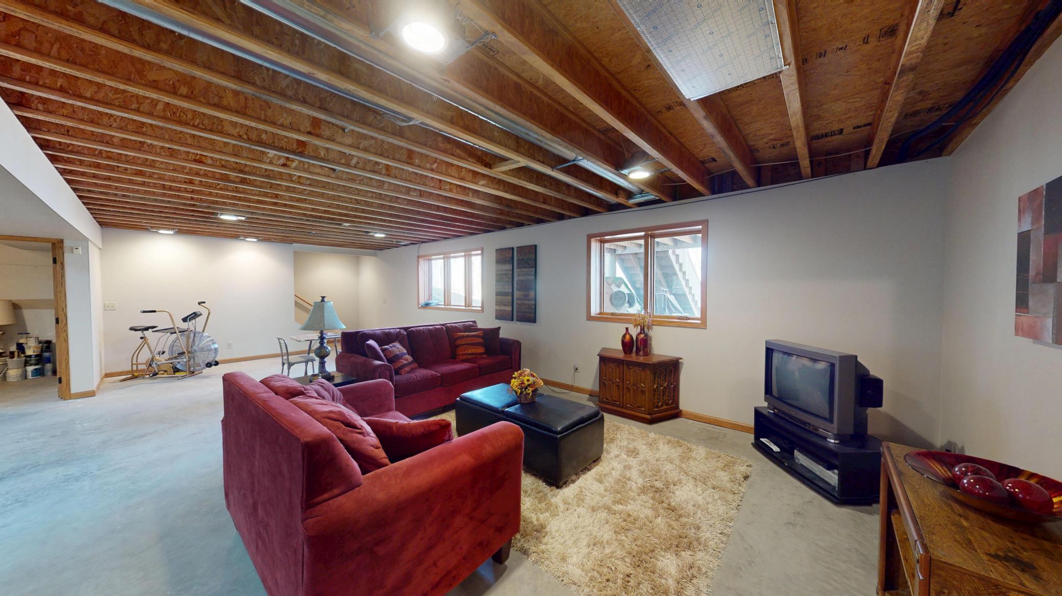 64562 270th Street, Alden, Minnesota image 32