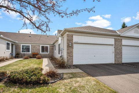 Townhouse For Sale - 18639 Kalmar Trail<br/> Dakota County, Lakeville, MN 55044