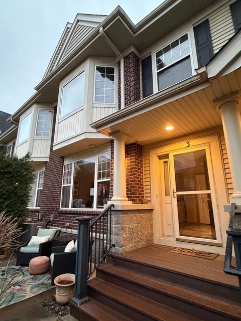 Townhouse For Sale - 13900 53rd Avenue<br/> Hennepin County, Minneapolis, MN 55446