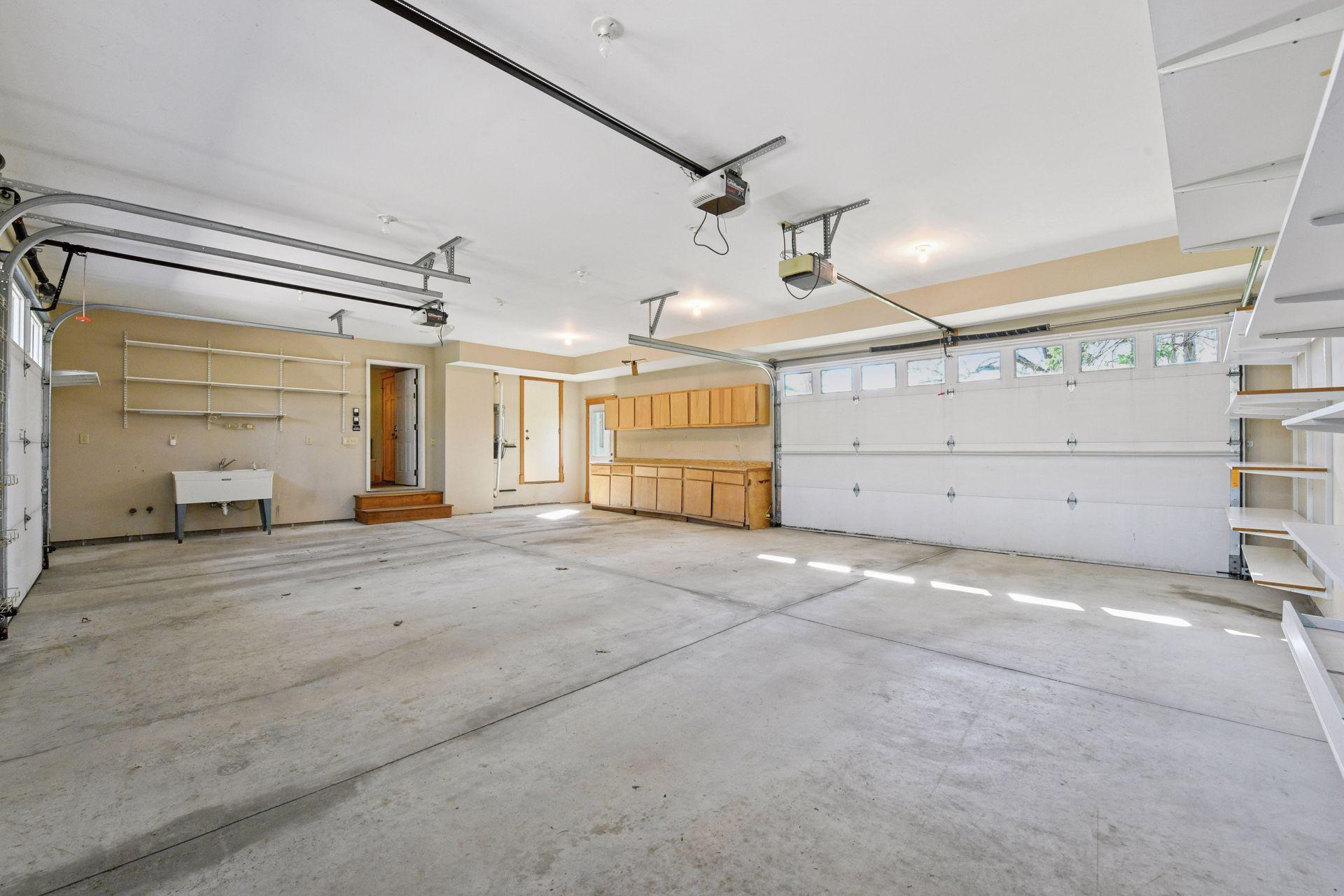 7065 Abbywood Lane, Chaska, Minnesota image 31