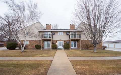 Condo For Sale - 2379 20 1/2 Avenue<br/> Fargo, ND 58103