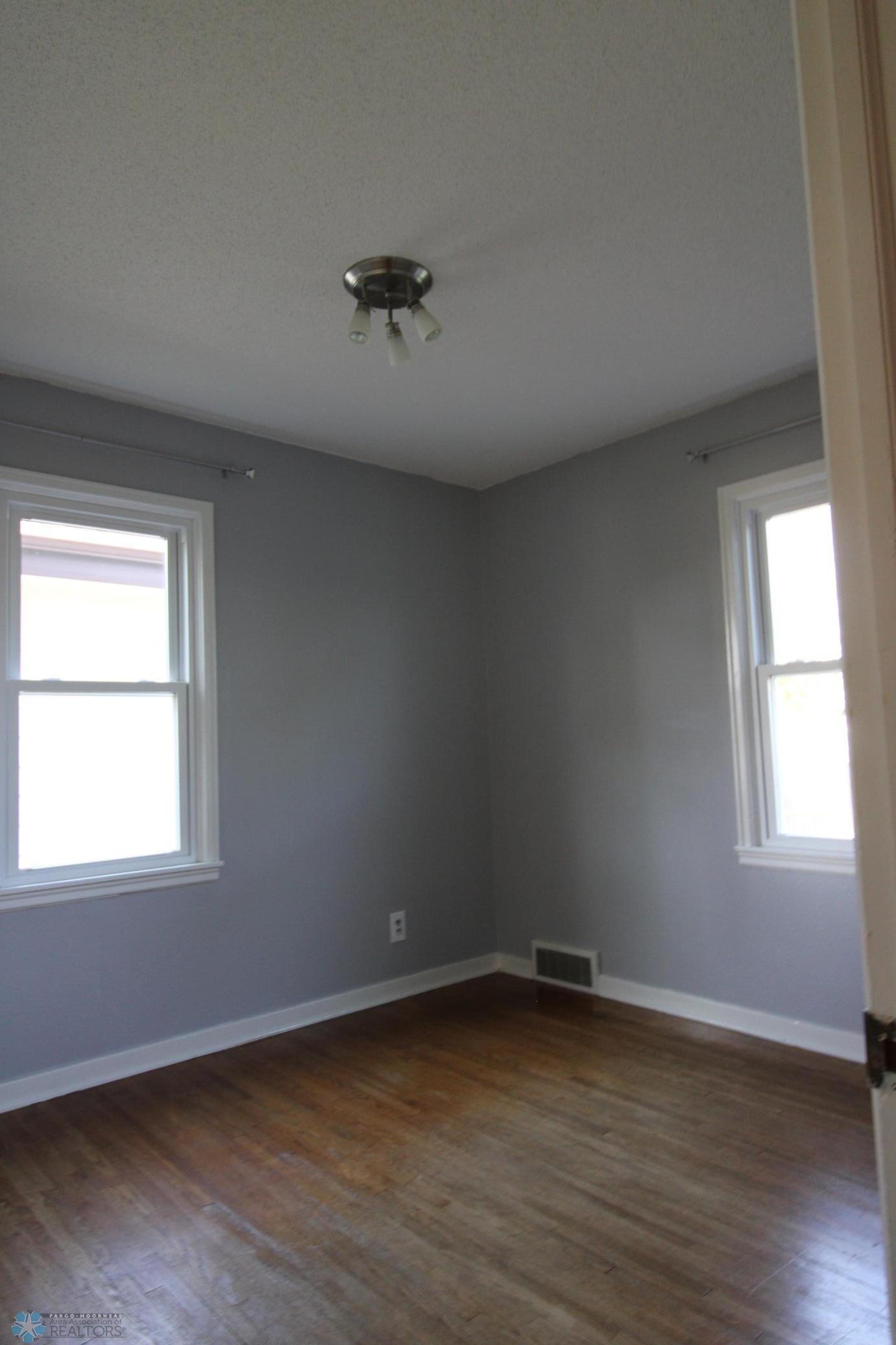 228 Oak Street, Breckenridge, Minnesota image 5