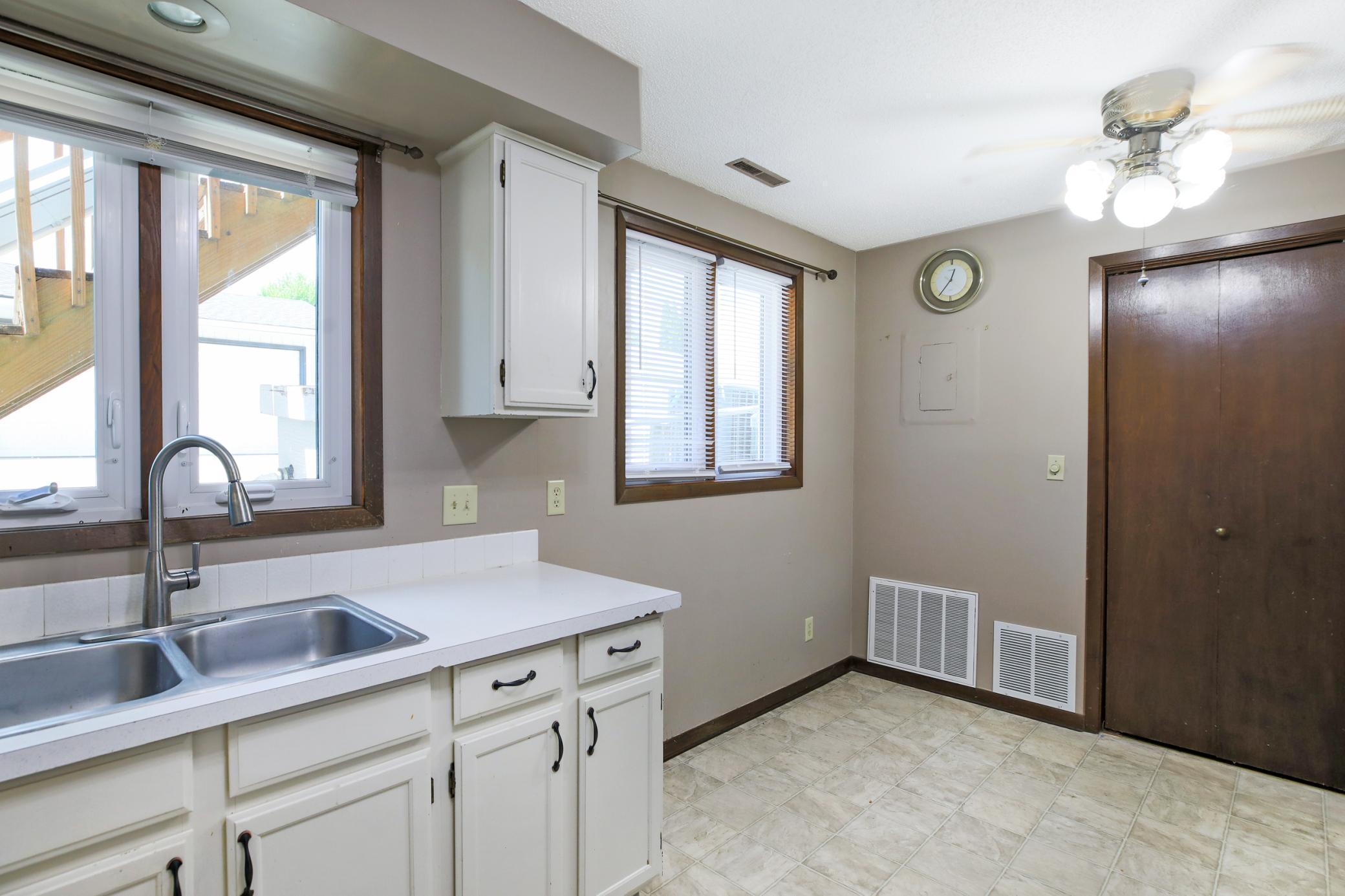 1801 Lakewood Avenue, Albert Lea, Minnesota image 9