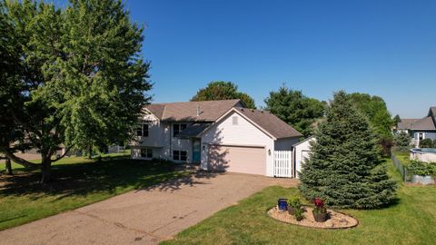 Homes For Sale - 705 Robert Phillip Place<br/> Roberts, WI 54023